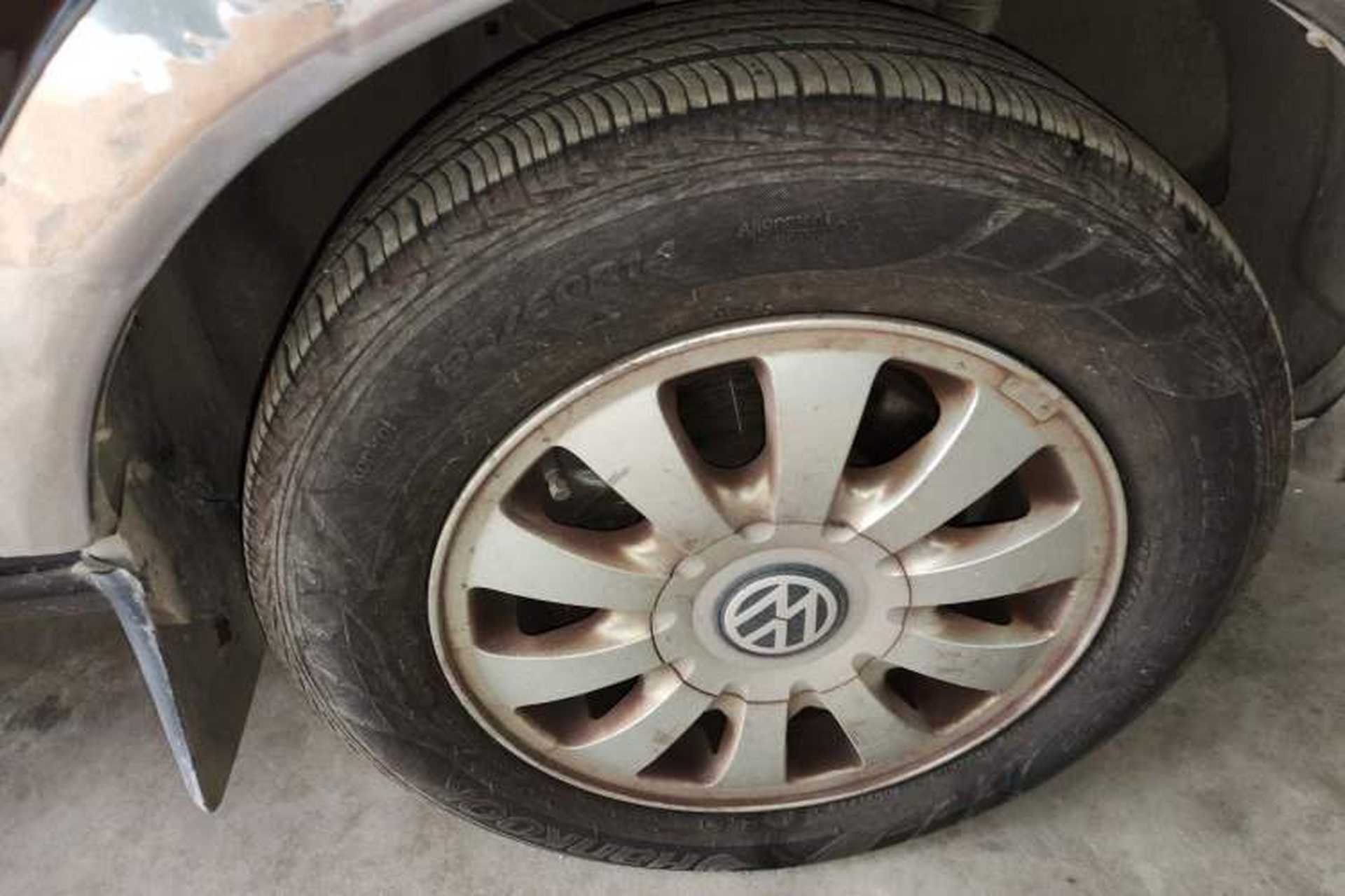 Used Volkswagen Santana Classic 2007 1.8L Jingchang Model Right Front Wheel Hub