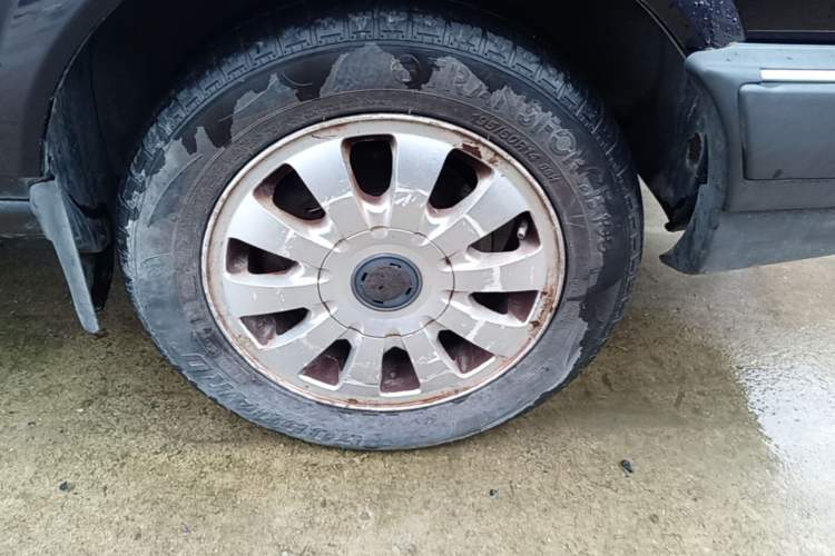Used Volkswagen Santana Classic 2007 1.8L Jingchang Model Right Front Wheel Hub
