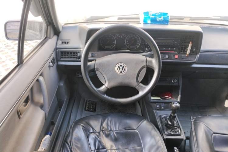 Used Volkswagen Santana Classic 2007 1.8L Jingchang Model Steering Wheel