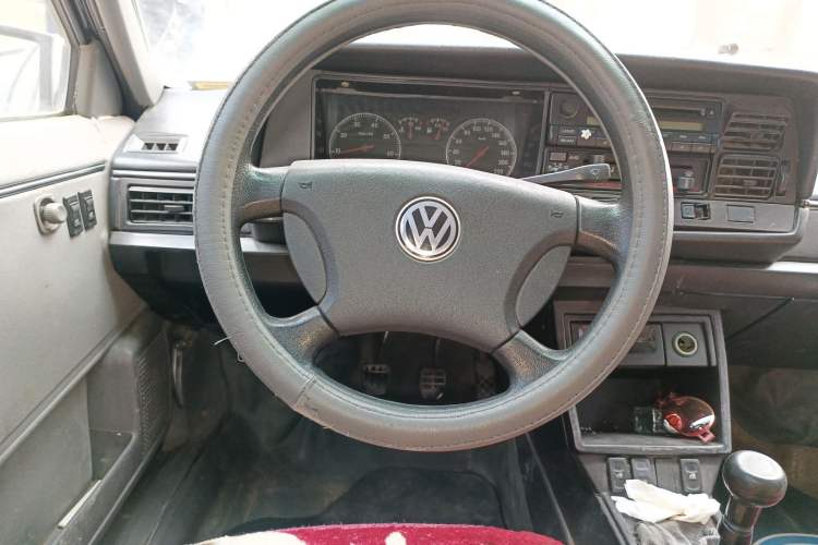 Used Volkswagen Santana Classic 2007 1.8L Jingchang Model Steering Wheel