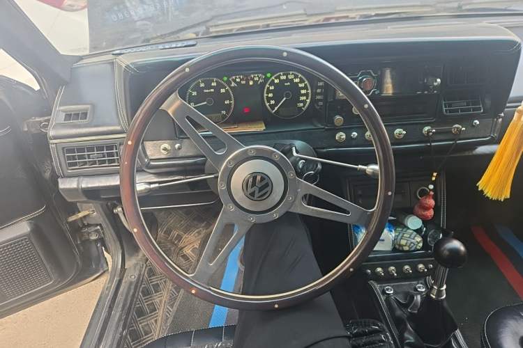 Used Volkswagen Santana Classic 2007 1.8L Jingchang Model Steering Wheel