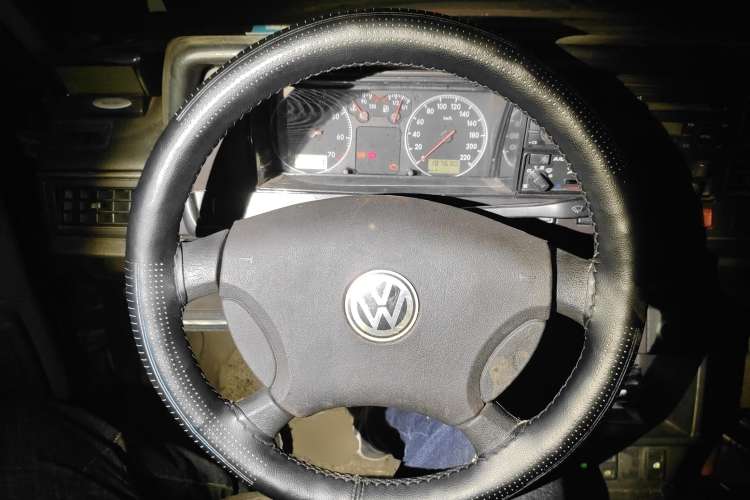 Used Volkswagen Santana Classic 2007 1.8L Jingchang Model Steering Wheel