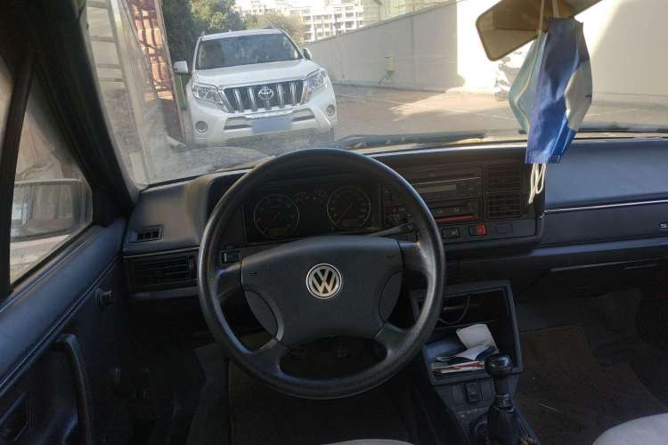 Used Volkswagen Santana Classic 2007 1.8L Jingchang Model Steering Wheel