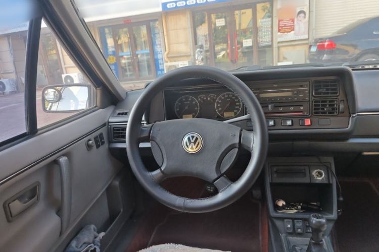 Used Volkswagen Santana Classic 2007 1.8L Jingchang Model Steering Wheel