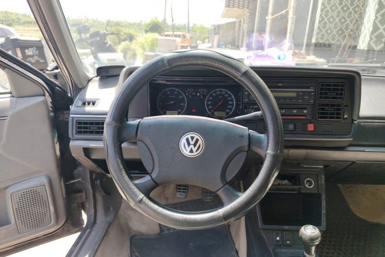 Used Volkswagen Santana Classic 2007 1.8L Jingchang Model Steering Wheel