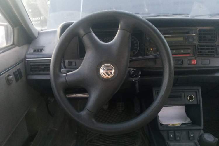 Used Volkswagen Santana Classic 2007 1.8L Jingchang Model Steering Wheel