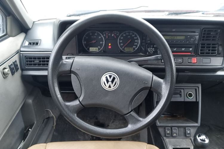 Used Volkswagen Santana Classic 2007 1.8L Jingchang Model Steering Wheel