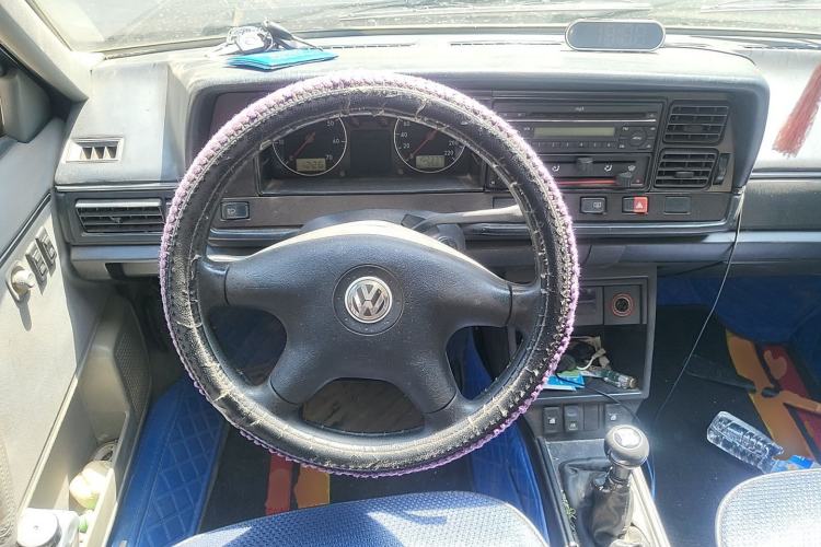 Used Volkswagen Santana Classic 2007 1.8L Jingchang Model Steering Wheel