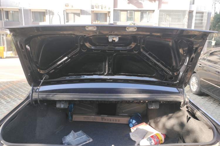 Used Volkswagen Santana Classic 2007 1.8L Jingchang Model Trunk