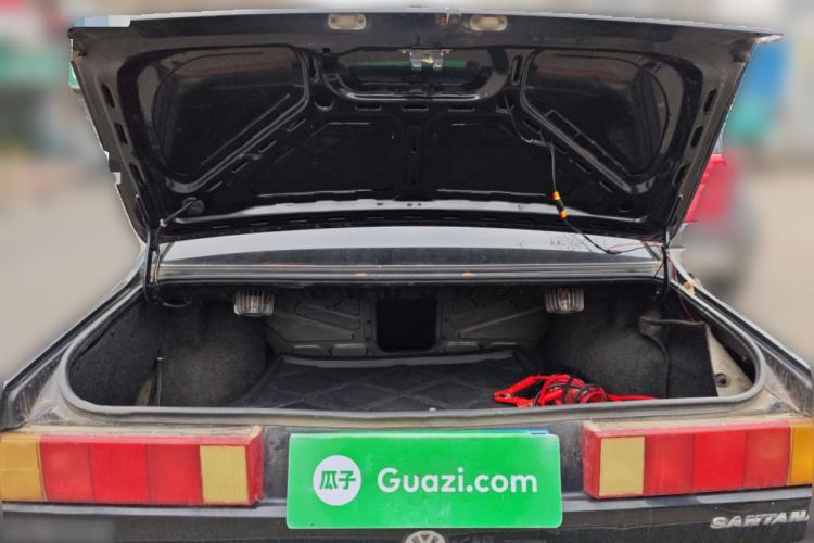 Used Volkswagen Santana Classic 2007 1.8L Jingchang Model Trunk
