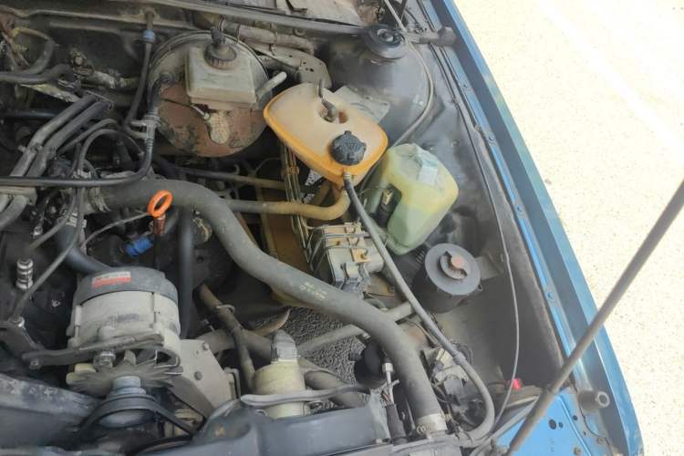 Used Volkswagen Santana Classic 2007 1.8L Jingchang Model Engine Bay Left