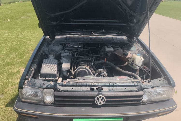 Used Volkswagen Santana Classic 2007 1.8L Jingchang Model Engine Bay