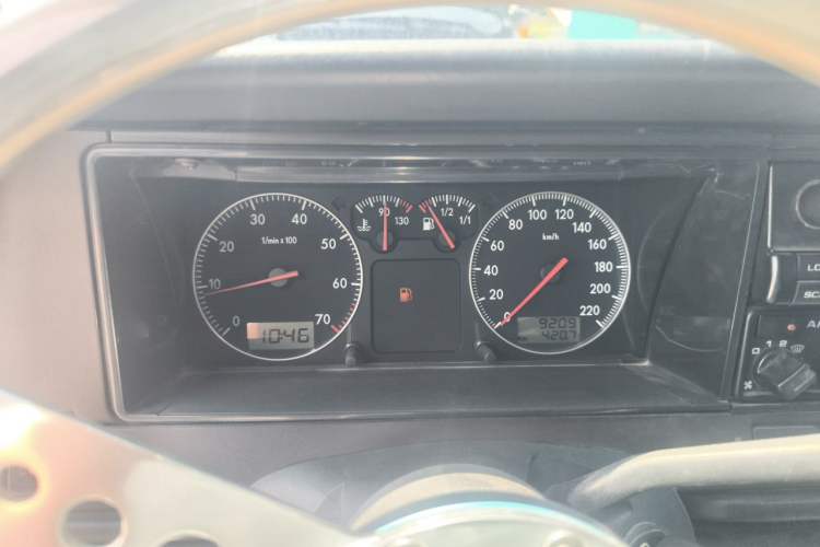 Used Volkswagen Santana Classic 2007 1.8L Jingchang Model Instrument Cluster