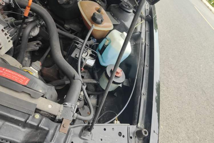 Used Volkswagen Santana Classic 2007 1.8L Jingchang Model Engine Bay Left