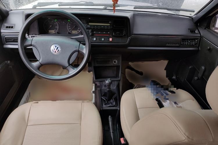 Used Volkswagen Santana Classic 2007 1.8L Jingchang Model Center Console