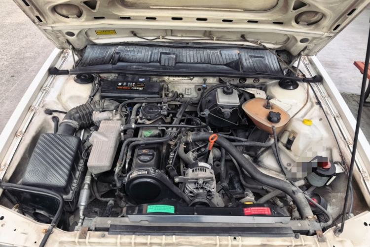 Used Volkswagen Santana Classic 2007 1.8L Jingchang Model Engine Bay