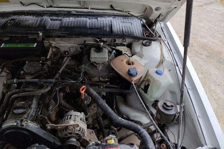 Used Volkswagen Santana Classic 2007 1.8L Jingchang Model Engine Bay Left