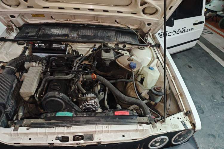 Used Volkswagen Santana Classic 2007 1.8L Jingchang Model Engine Bay Left