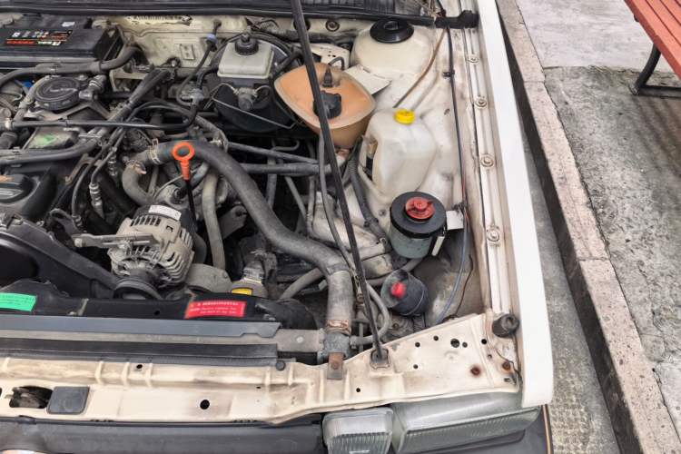 Used Volkswagen Santana Classic 2007 1.8L Jingchang Model Engine Bay Left