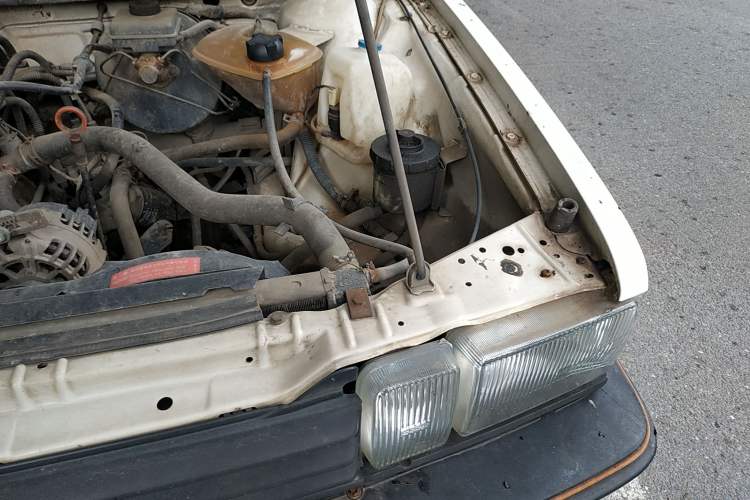 Used Volkswagen Santana Classic 2007 1.8L Jingchang Model Engine Bay Left