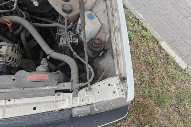 Used Volkswagen Santana Classic 2007 1.8L Jingchang Model Engine Bay Left