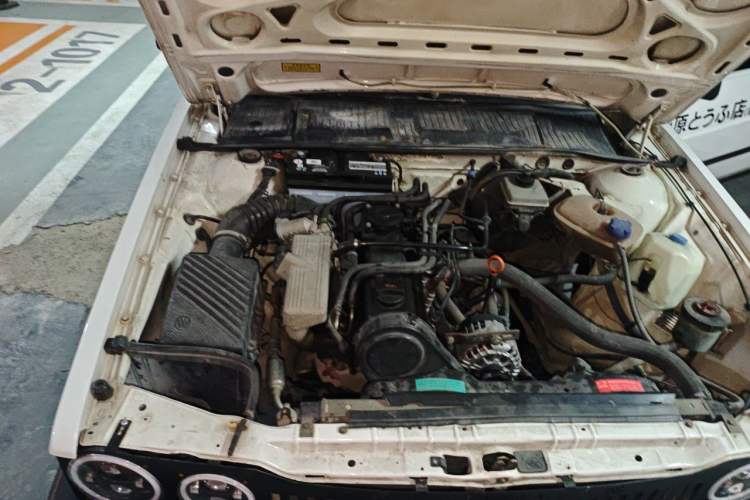 Used Volkswagen Santana Classic 2007 1.8L Jingchang Model Engine Bay Right