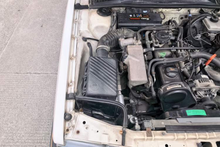 Used Volkswagen Santana Classic 2007 1.8L Jingchang Model Engine Bay Right