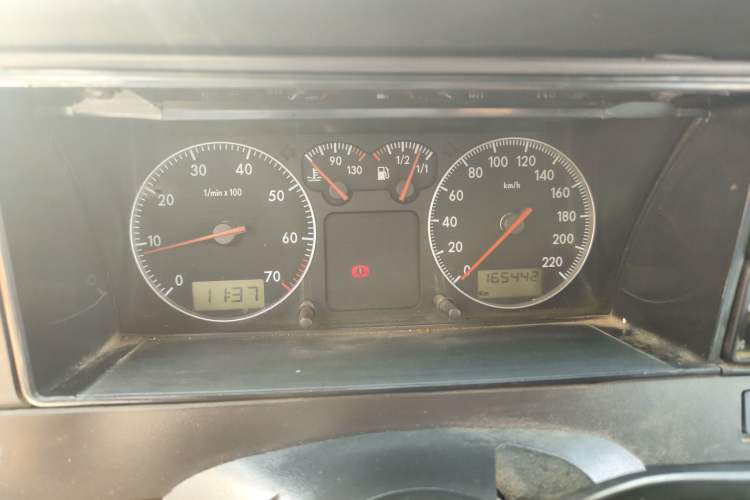Used Volkswagen Santana Classic 2007 1.8L Jingchang Model Instrument Cluster