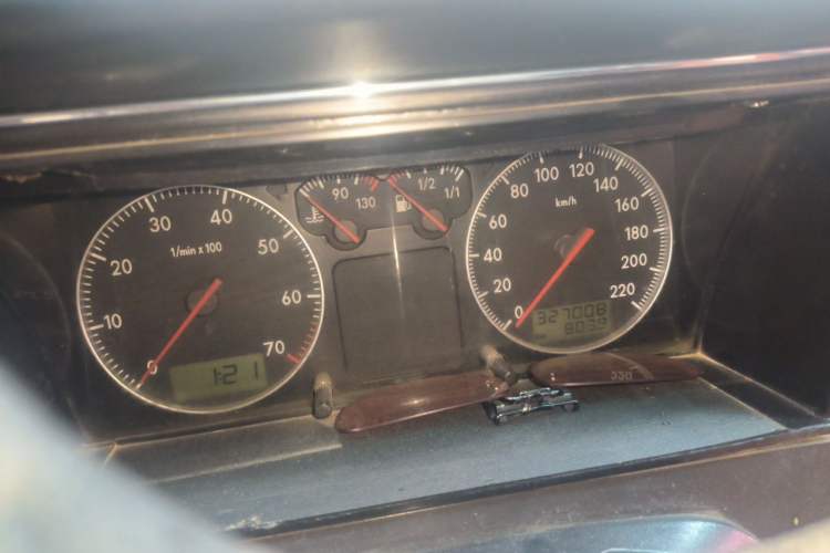 Used Volkswagen Santana Classic 2007 1.8L Jingchang Model Instrument Cluster
