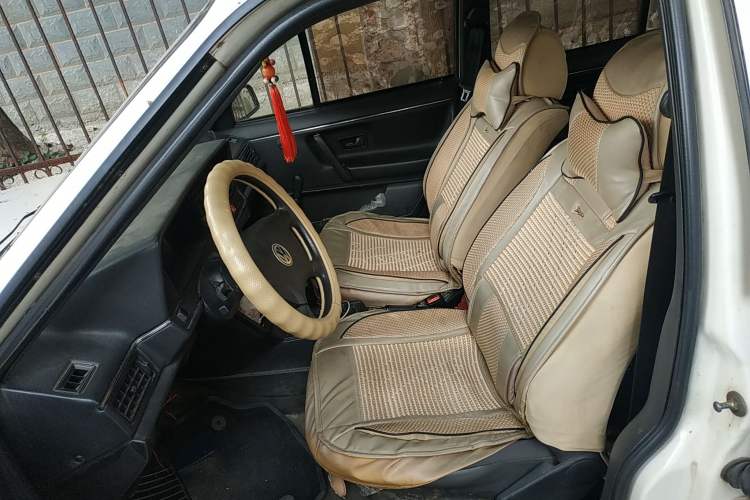 Used Volkswagen Santana Classic 2007 1.8L Jingchang Model Left Front Seat