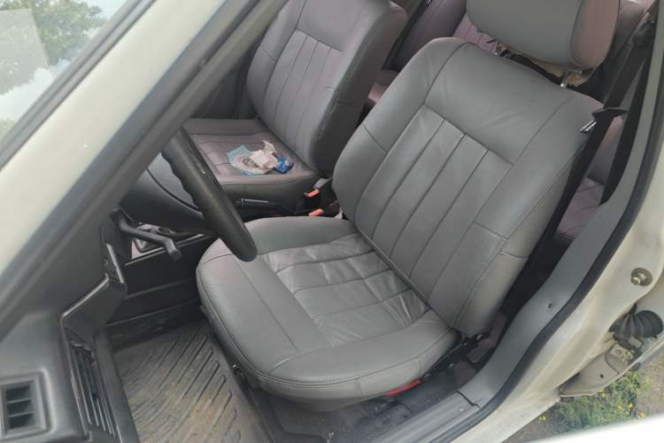 Used Volkswagen Santana Classic 2007 1.8L Jingchang Model Left Front Seat