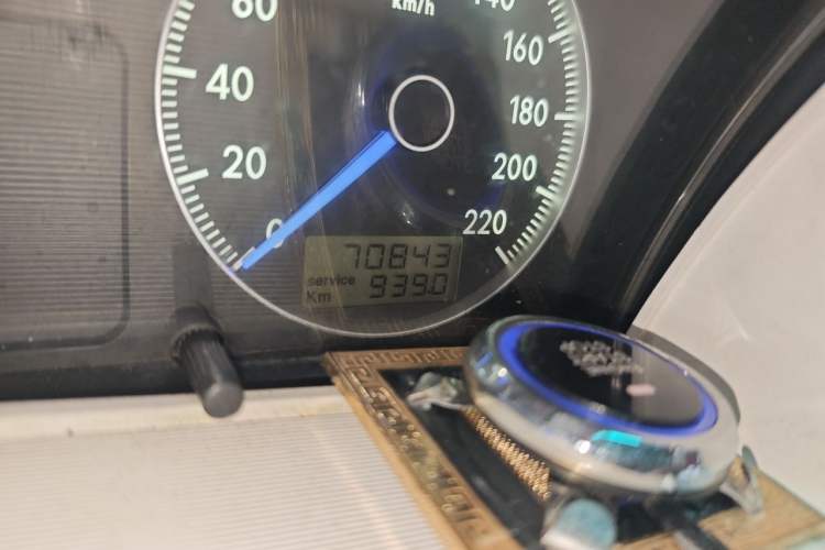 Used Volkswagen Santana Classic 2007 1.8L Jingchang Model Odometer Close Up