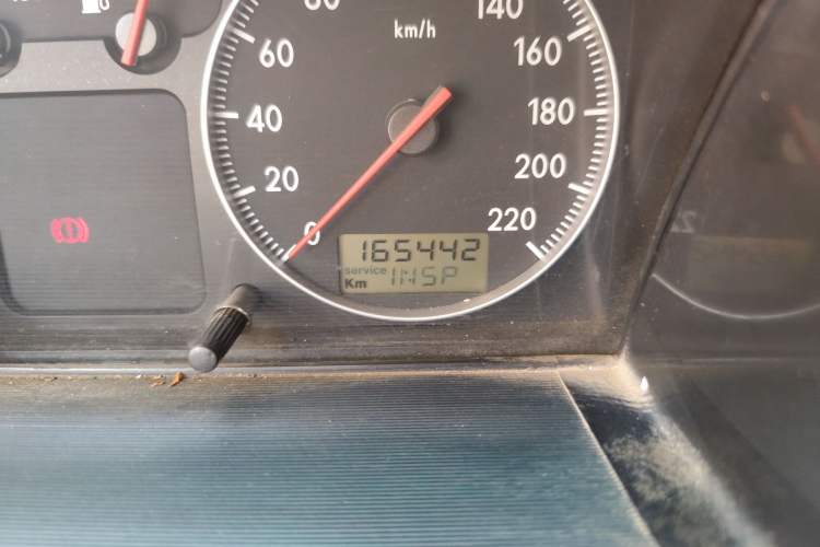 Used Volkswagen Santana Classic 2007 1.8L Jingchang Model Odometer Close Up