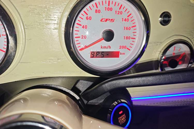Used Volkswagen Santana Classic 2007 1.8L Jingchang Model Odometer Close Up