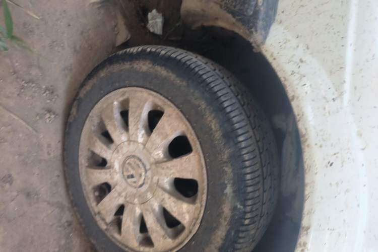 Used Volkswagen Santana Classic 2007 1.8L Jingchang Model Right Front Wheel Hub