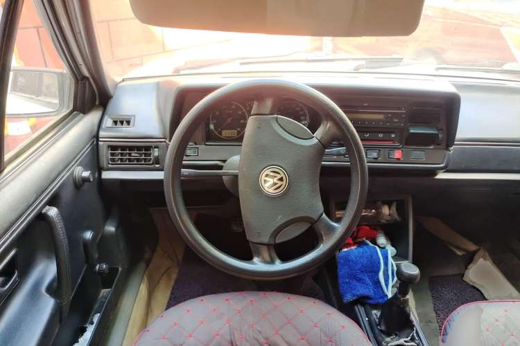 Used Volkswagen Santana Classic 2007 1.8L Jingchang Model Steering Wheel