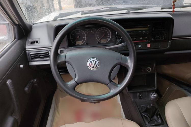 Used Volkswagen Santana Classic 2007 1.8L Jingchang Model Steering Wheel