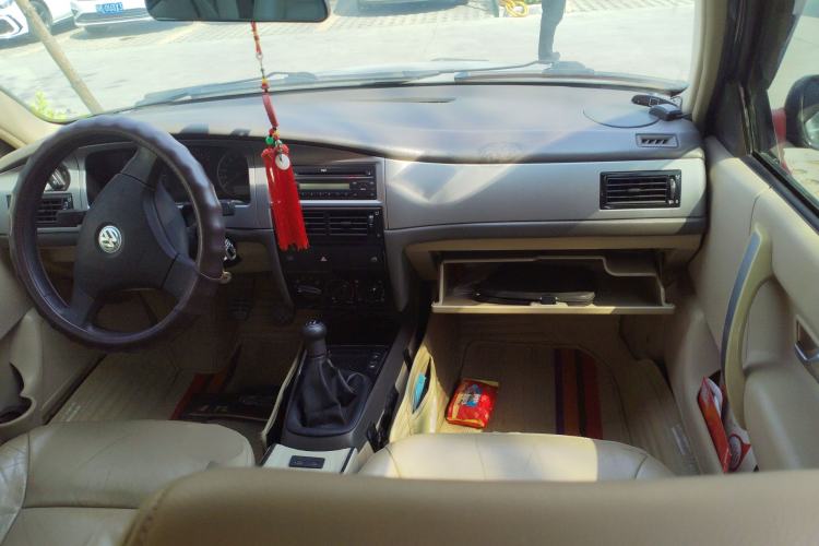 Used Volkswagen Santana Vista 2004 1.8L Manual Taxi Version Center Console