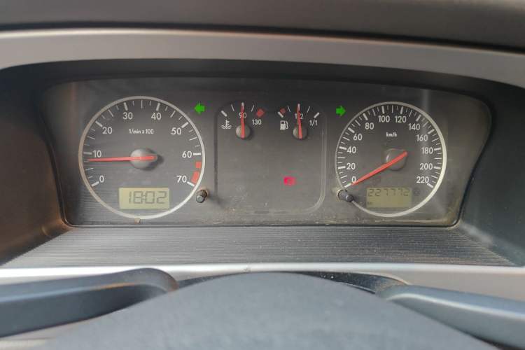 Used Volkswagen Santana Vista 2004 1.8L Manual Luxury Model Instrument Cluster
