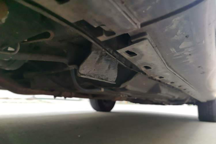 Used Volkswagen Santana Vista 2005 1.8L Manual Value-Added Model Chassis Rear Right
