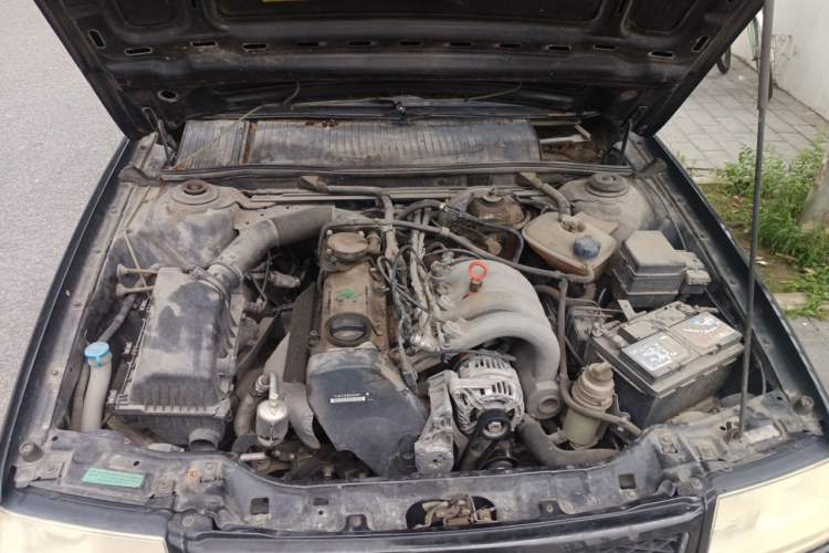 Used Volkswagen Santana Vista 2005 1.8L Manual Value-Added Model Engine Bay