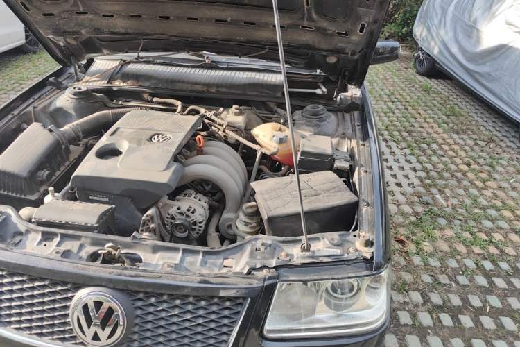 Used Volkswagen Santana Vista 2005 1.8L Manual Value-Added Model Engine Bay Left