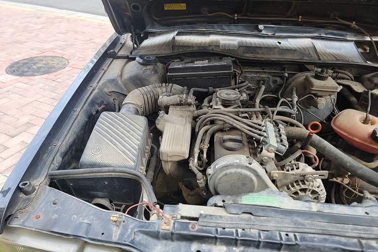 Used Volkswagen Santana Vista 2005 1.8L Manual Value-Added Model Engine Bay Right