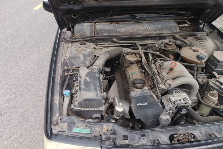 Used Volkswagen Santana Vista 2005 1.8L Manual Value-Added Model Engine Bay Right