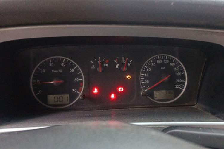 Used Volkswagen Santana Vista 2005 1.8L Manual Value-Added Model Instrument Cluster