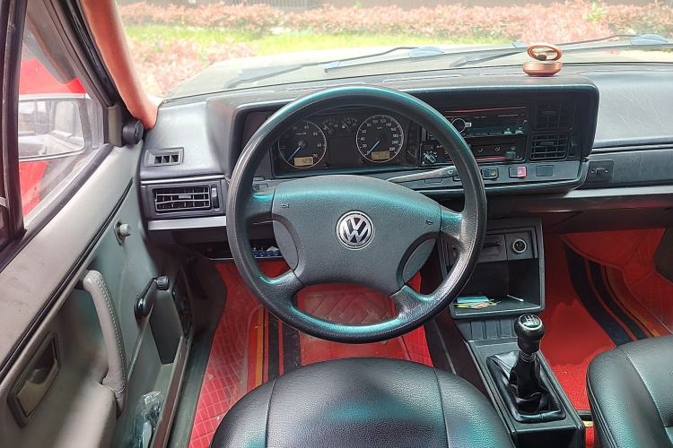 Used Volkswagen Santana Vista 2005 1.8L Manual Value-Added Model Steering Wheel