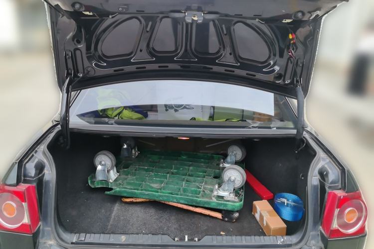 Used Volkswagen Santana Vista 2005 1.8L Manual Value-Added Model Trunk