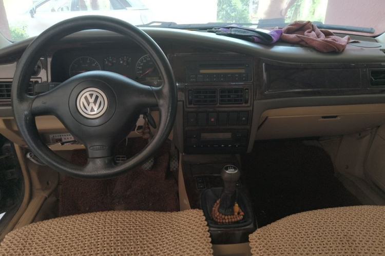 Used Volkswagen Santana Vista 2006 1.8L Manual Base Model Center Console