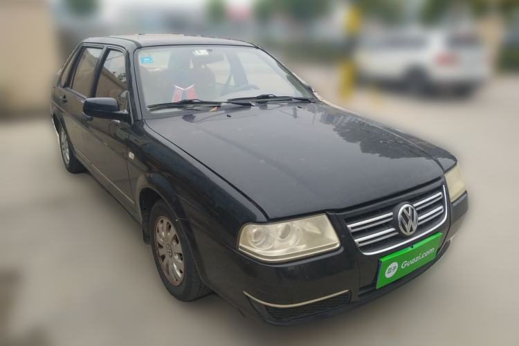 Used Volkswagen Santana Vista 2006 1.8L Manual Base Model Front Right 45 Deg