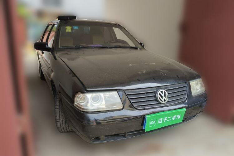 Used Volkswagen Santana Vista 2006 1.8L Manual Base Model Front Right 45 Deg